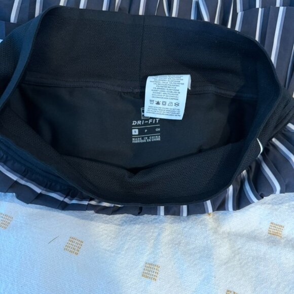 Nike Womens Tennis Skirt Small - Picture 4 of 5